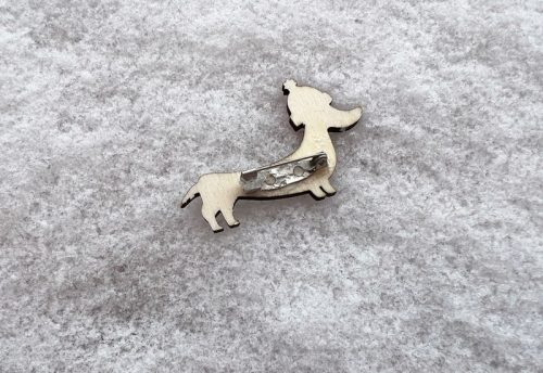 Bayrischer Anstecker/Brosche | Dackel Wintermütze | handbemalt 14,50 € – Bild 4